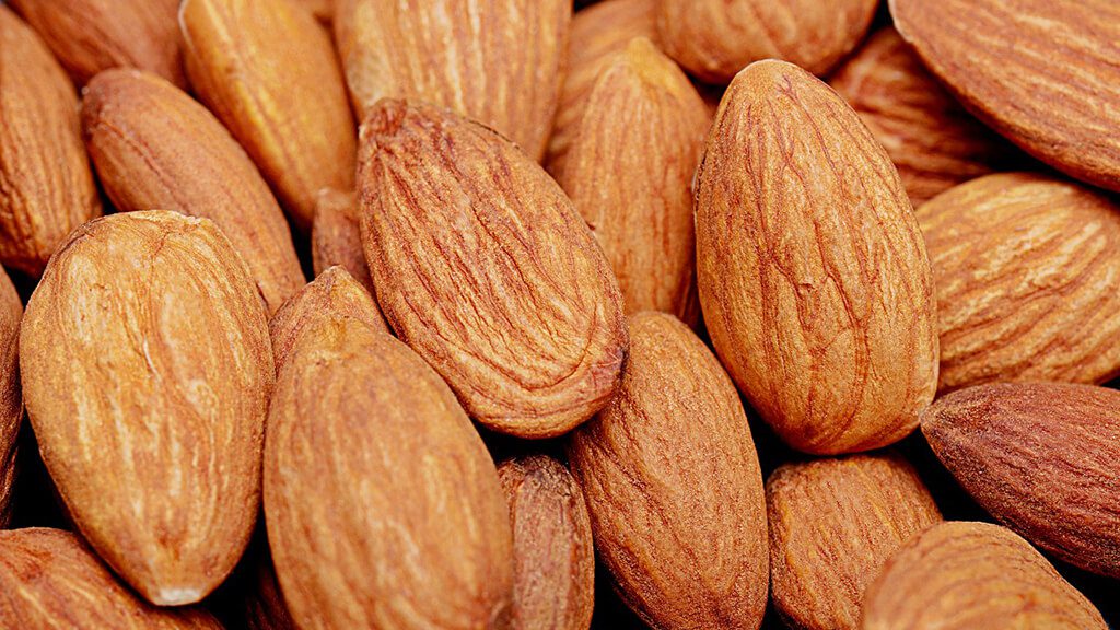 almonds and ingredients